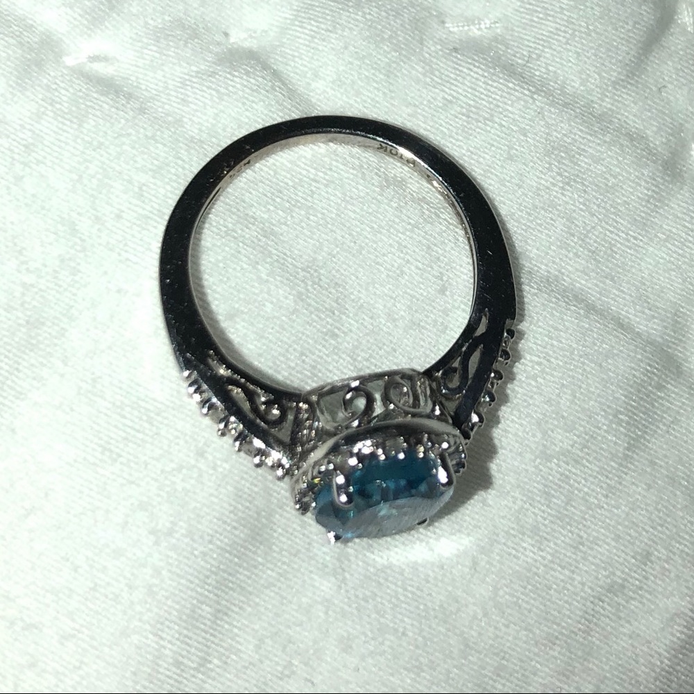 Swarovski Crystal and light sapphire ring 5.5 - Picture 6 of 8